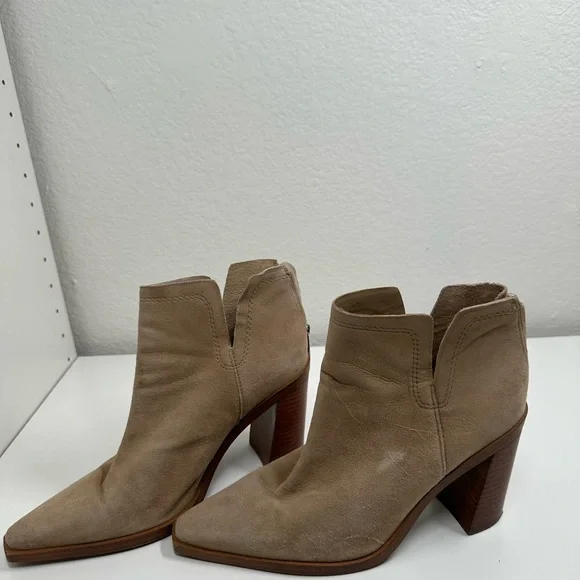 Vince Camuto Tan Heeled Boots - Picture 10 of 10